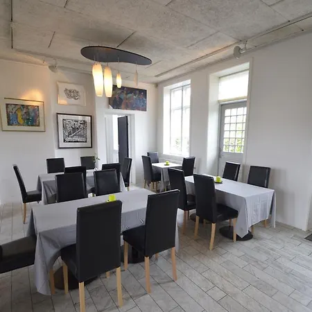 Guest house H